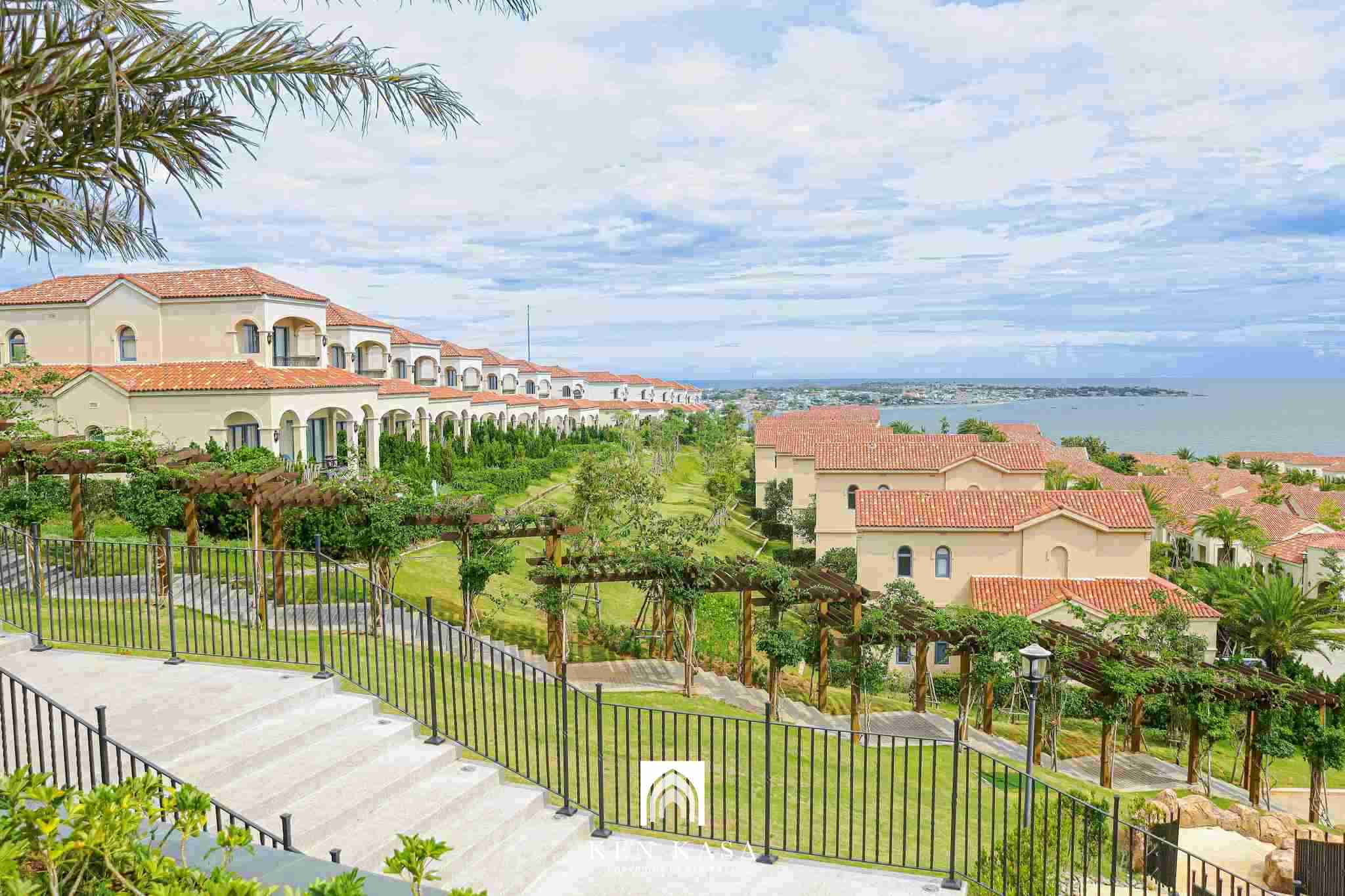 Cảnh quan xanh tại Centara Mirage Resort Mũi Né